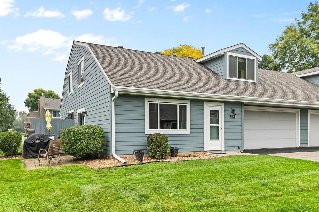1230 Ferndale Street N, Maplewood