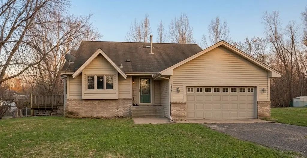 1329 92nd Avenue N, Brooklyn Park