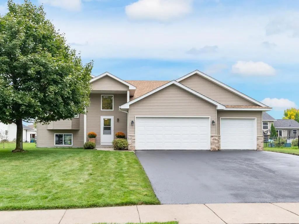 6334 Marshall Avenue Ne, Otsego