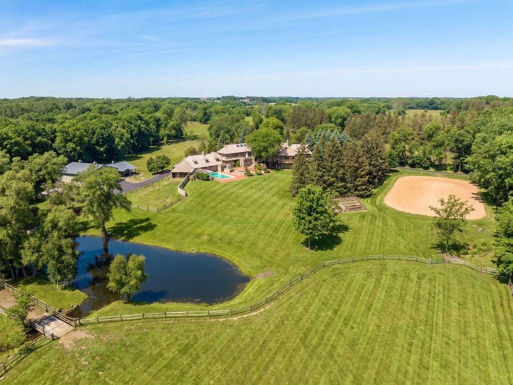 2495 Willow Drive, Medina
