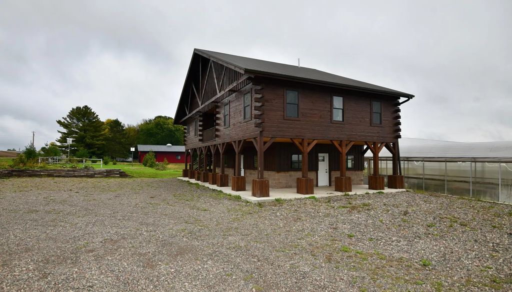 7155 160th Street, Bock