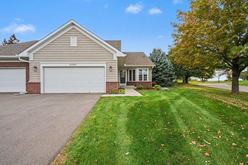8950 Deer Run Court, Victoria