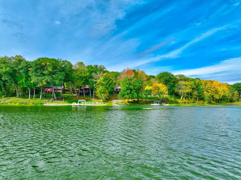 984 Sunrise Beach Drive, Amery
