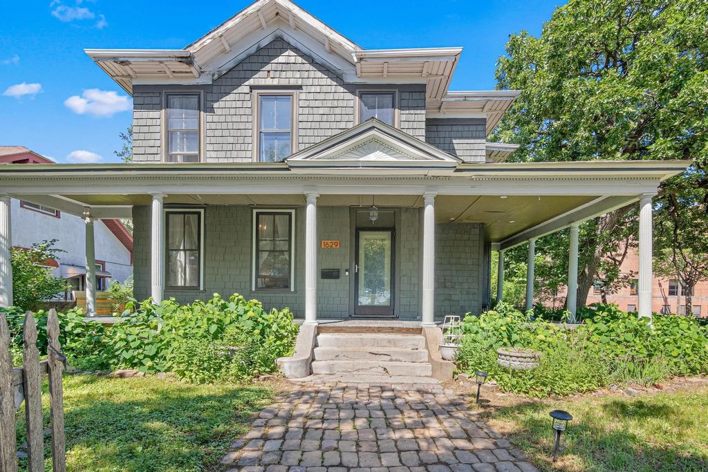 1629 Bryant Avenue N, Minneapolis