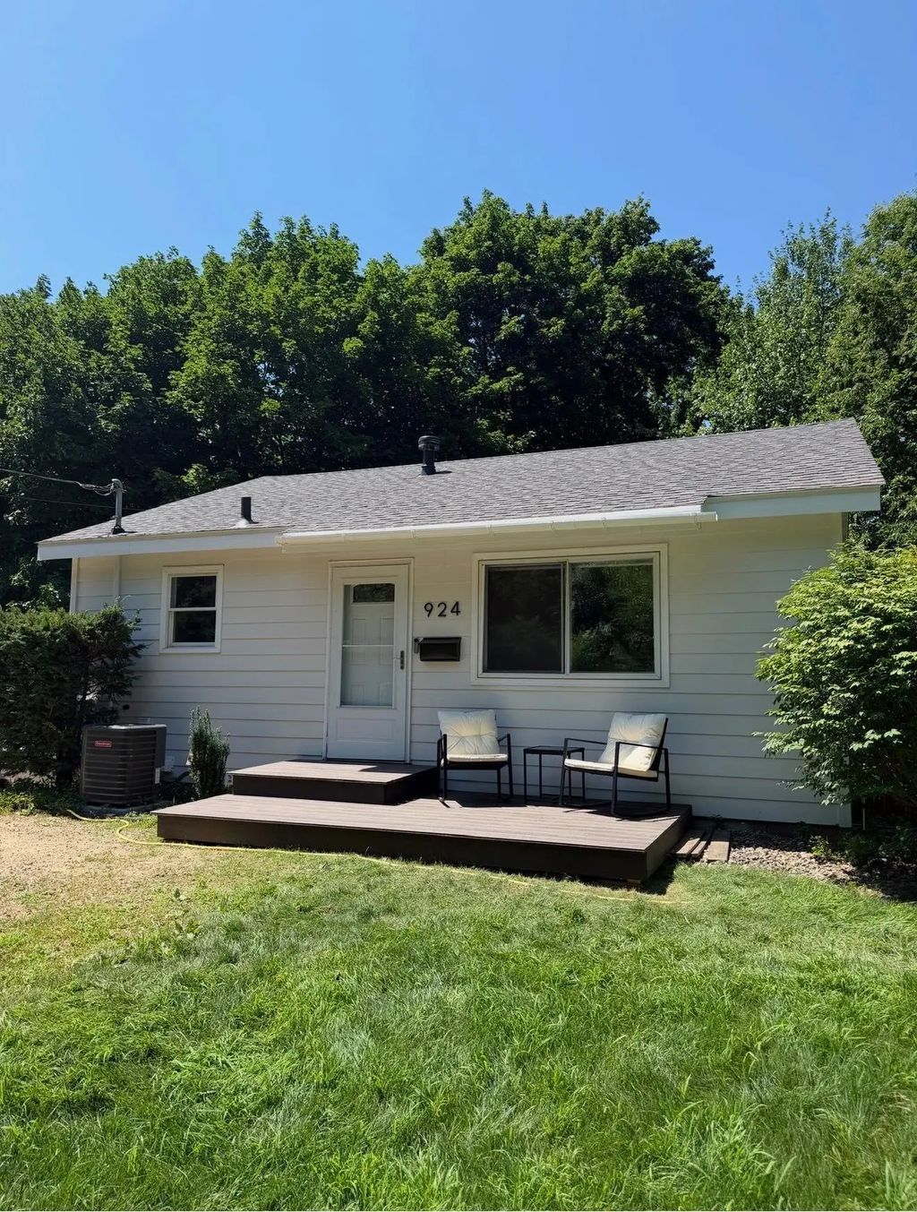 924 Vine Street, Hudson