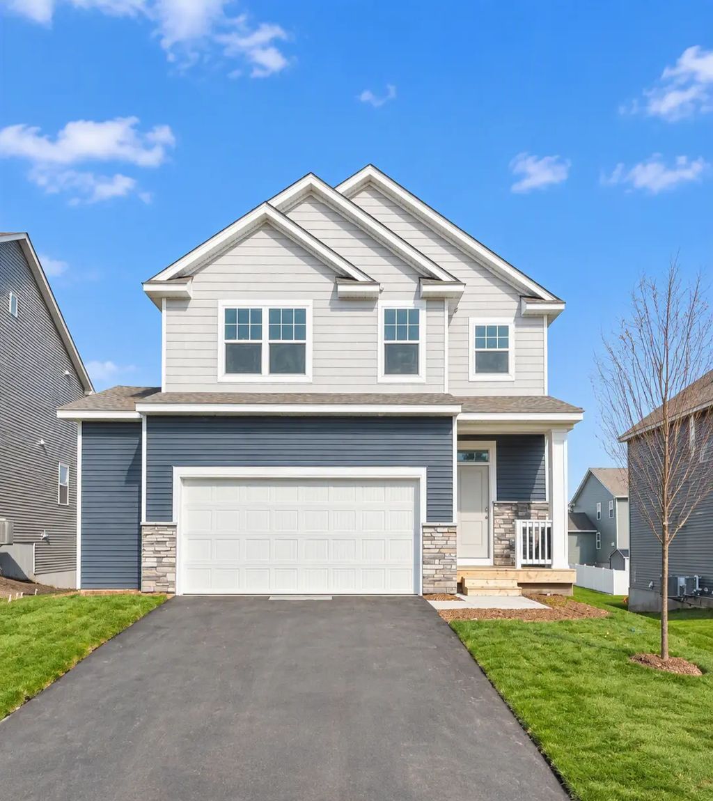 614 Goldenrod Trail, Waconia