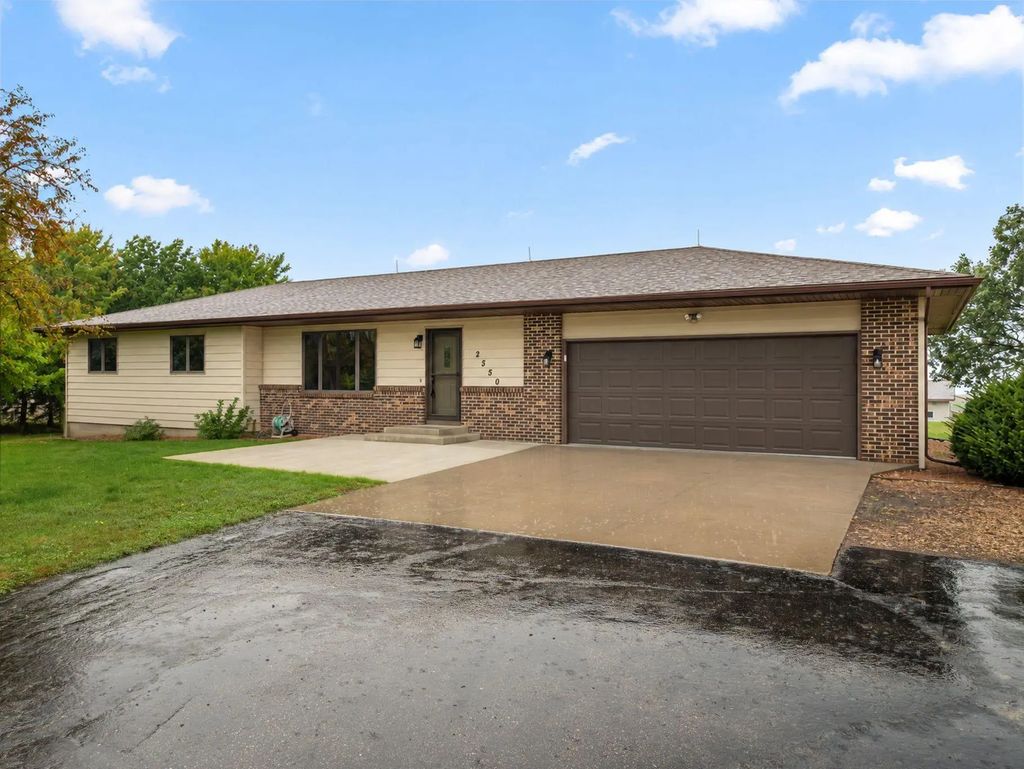2250 Country Trail W, Jordan