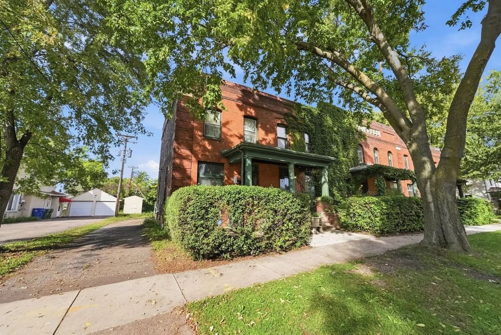 111 Isabel Street E, Saint Paul