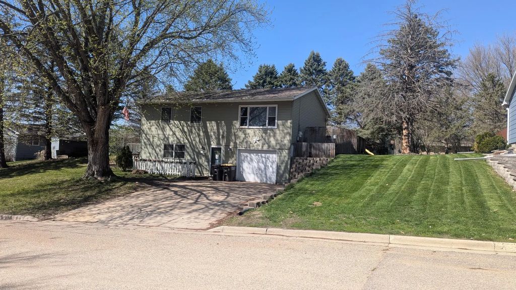 308 Connie Lane, Eagle Lake
