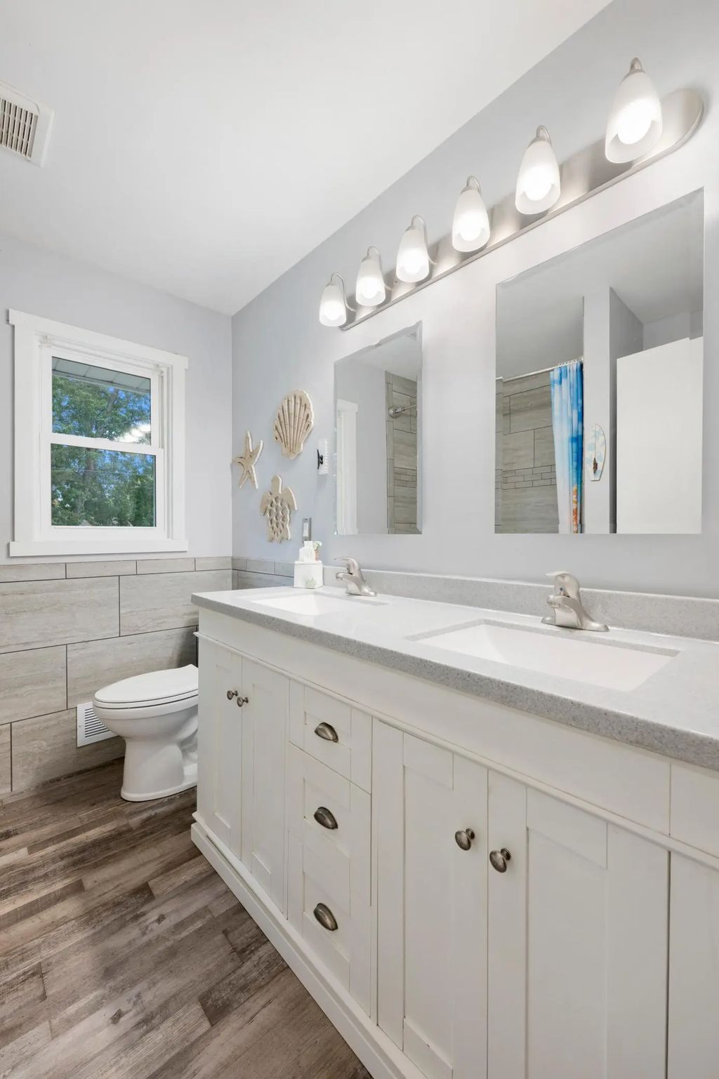 717 81st Avenue Ne, Spring Lake Park