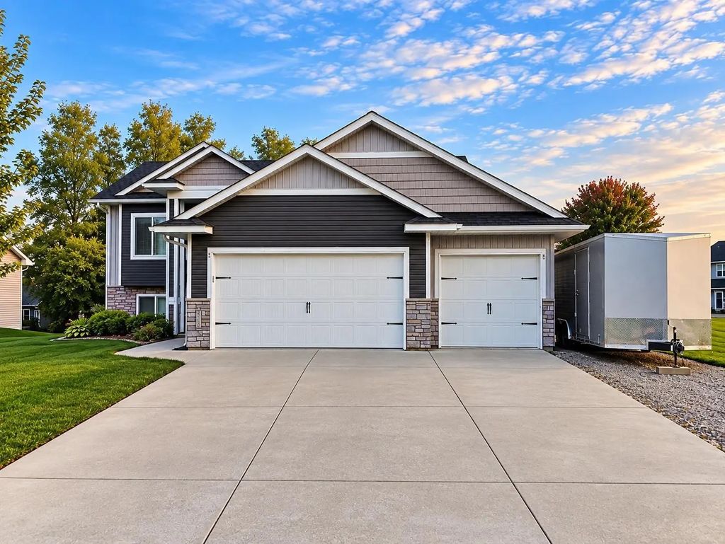 2161 Maple Street Sw, Howard Lake