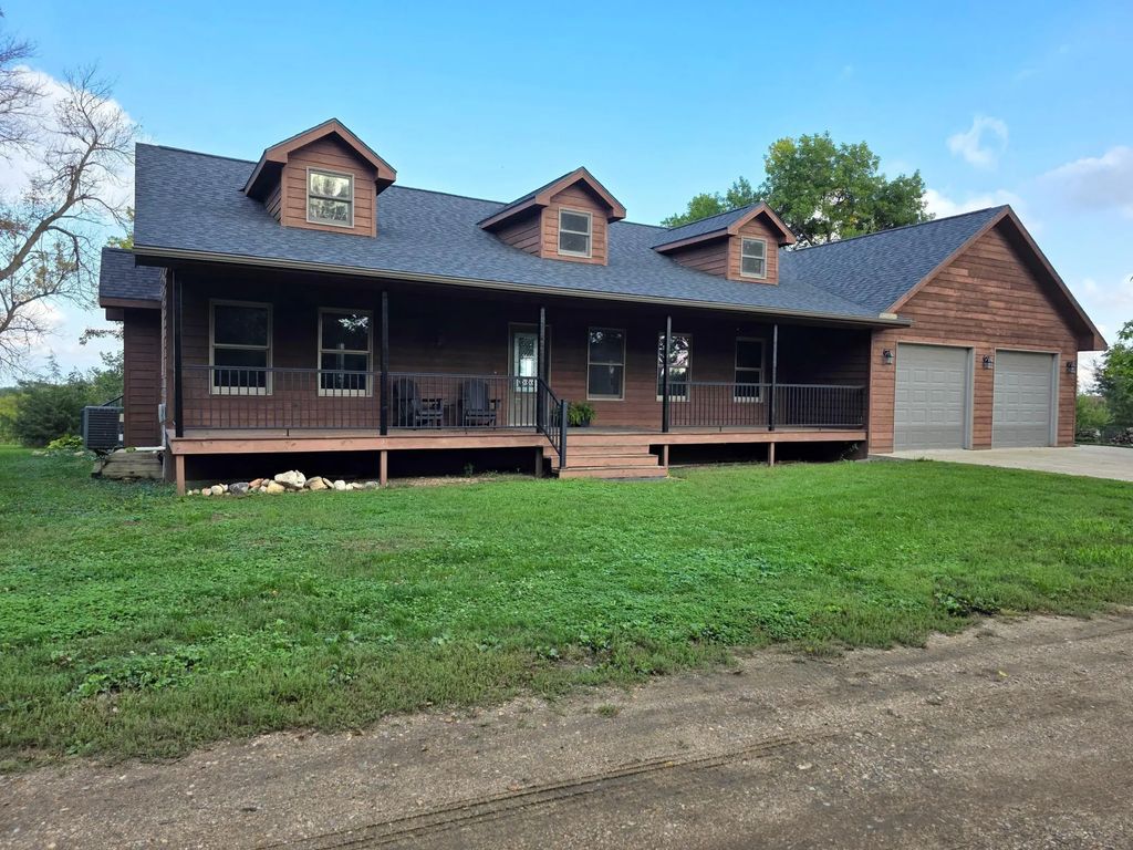 1583 Highway 68, Canby