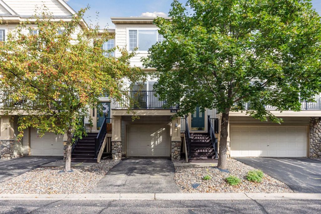 7616 Southridge Lane, Savage