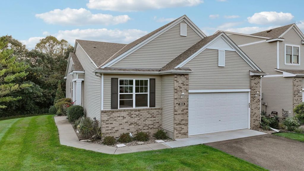 218 River Woods Drive W, Saint Paul Park