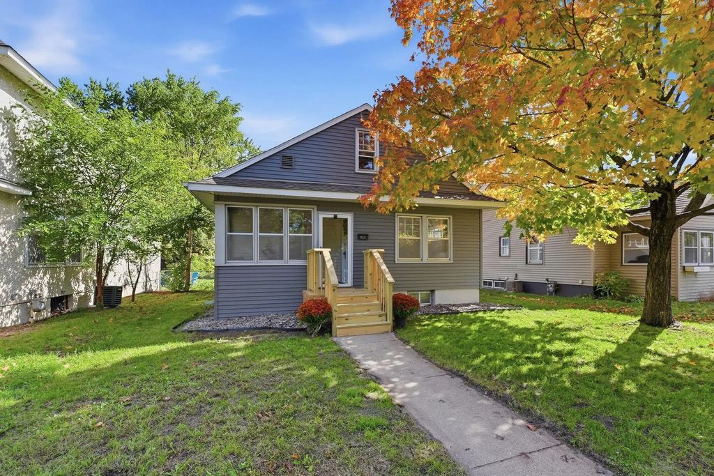 920 11th Avenue S, Saint Cloud