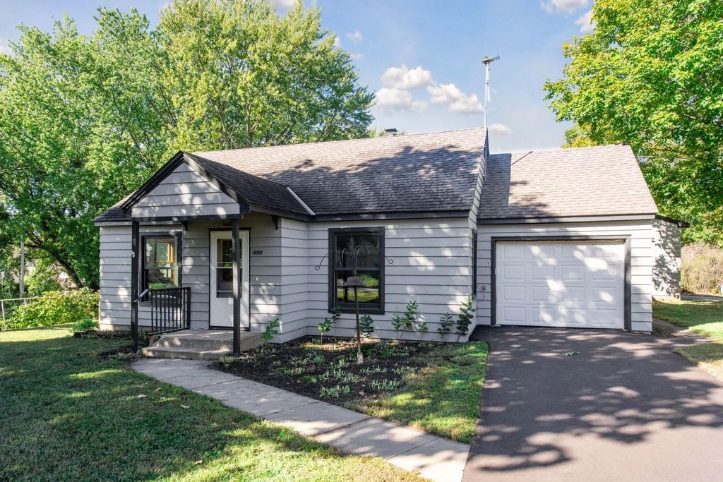 16282 West Avenue Se, Prior Lake