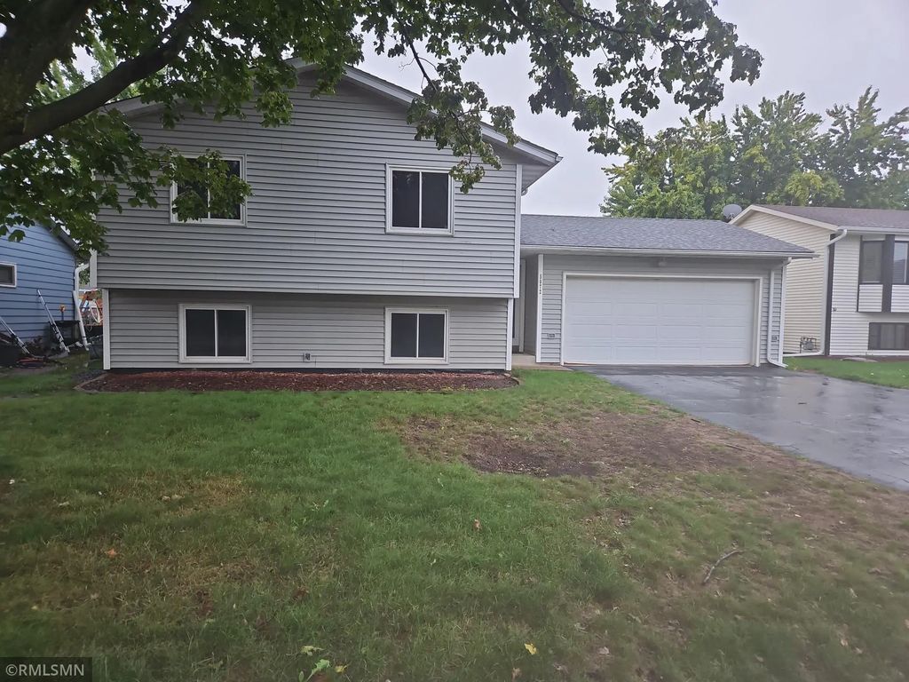 5072 Upper 182nd Street W, Farmington
