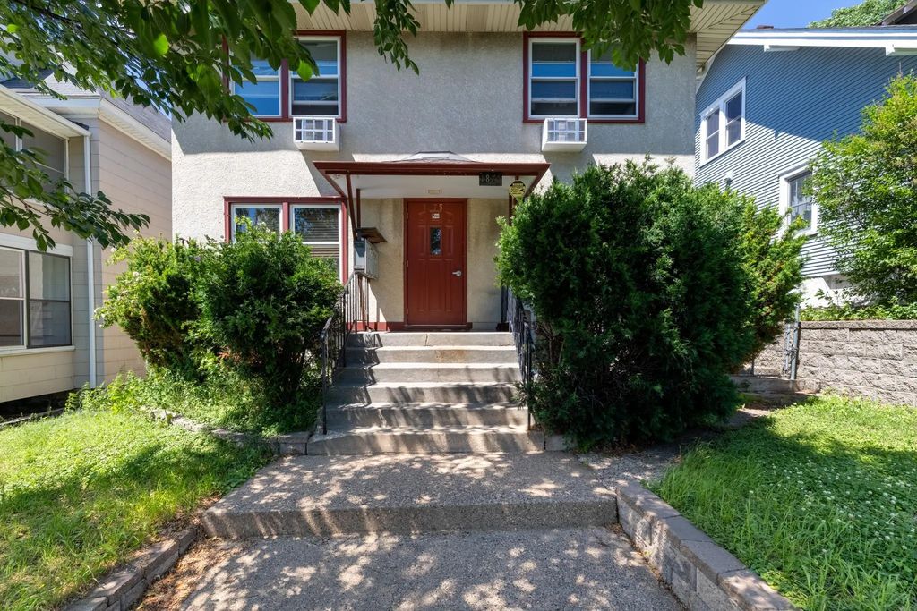 1875 Minnehaha Avenue W, Saint Paul