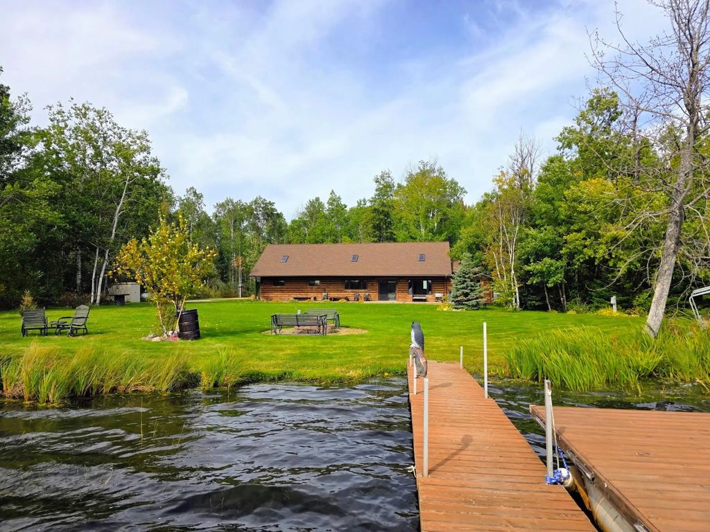 5930 Mud Hen Lake Road, Makinen