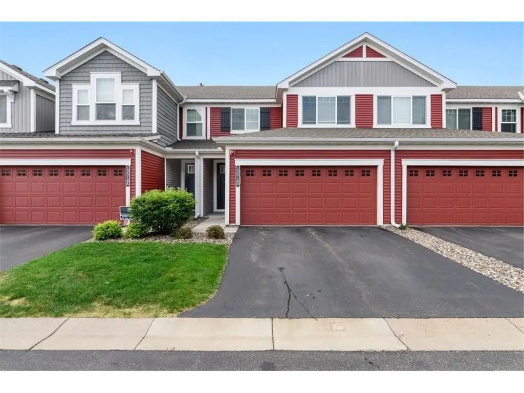 12516 Naples Street Ne D, Blaine