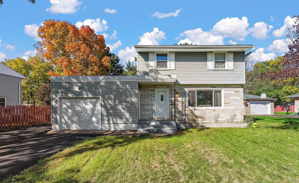 10426 6th Street Ne, Blaine