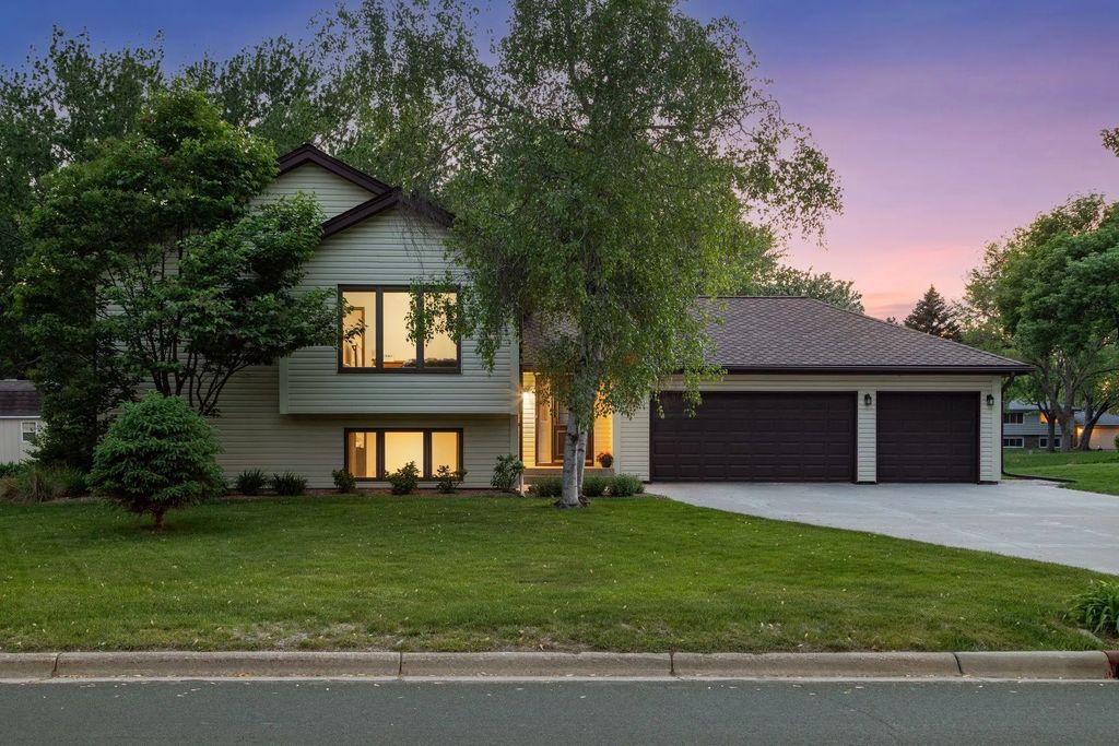 13000 Penn Avenue S, Burnsville