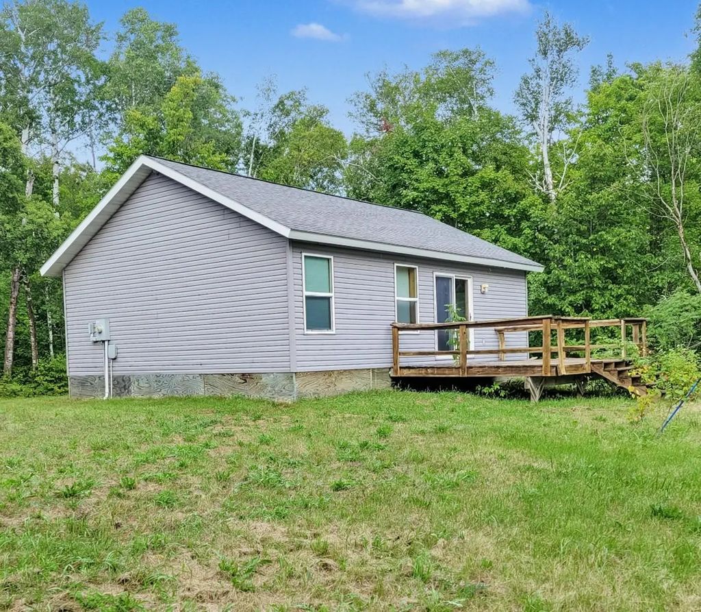 6814 Silent Water Road Ne, Tenstrike