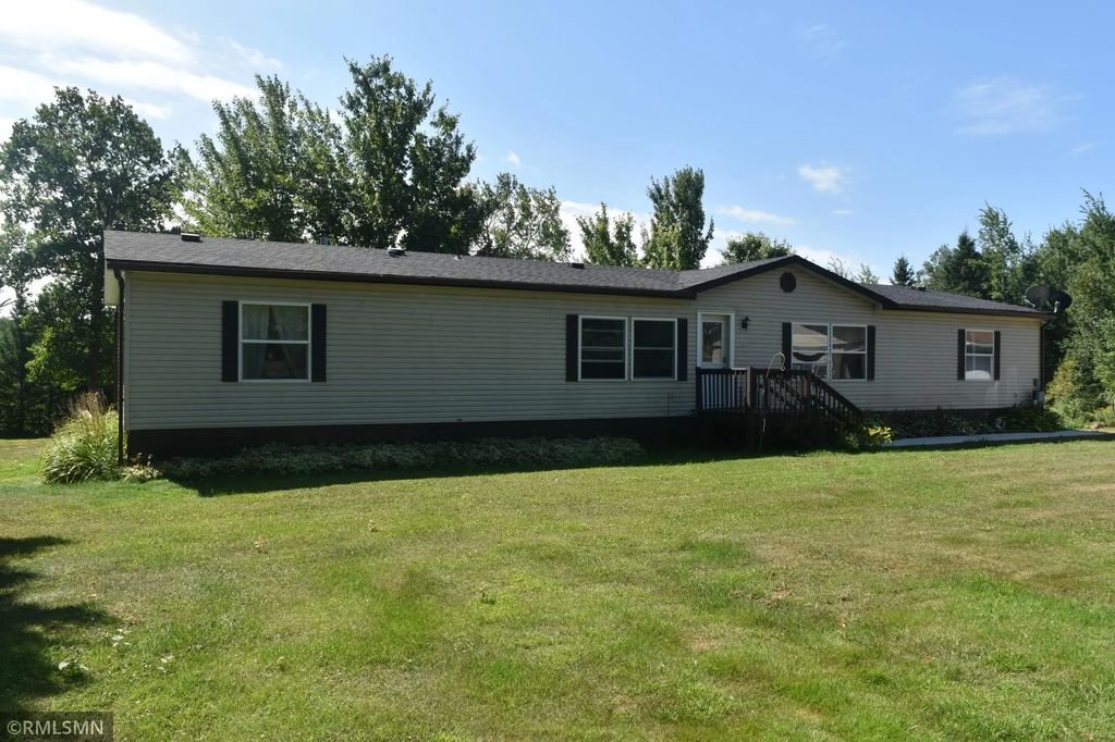 3556 Munger Shaw Road, Cloquet