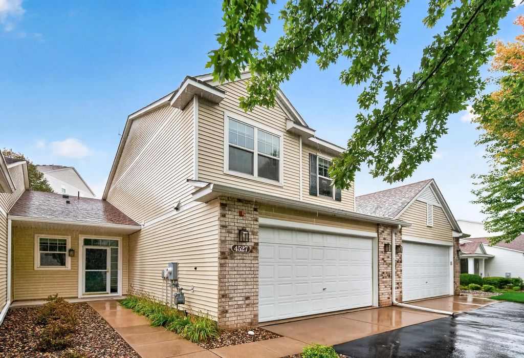 4527 Bloomberg Lane, Inver Grove Heights