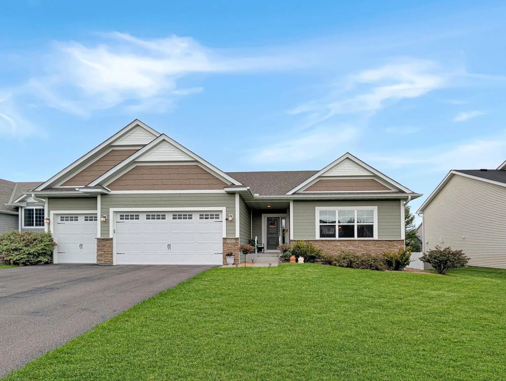6966 94th Street S, Cottage Grove