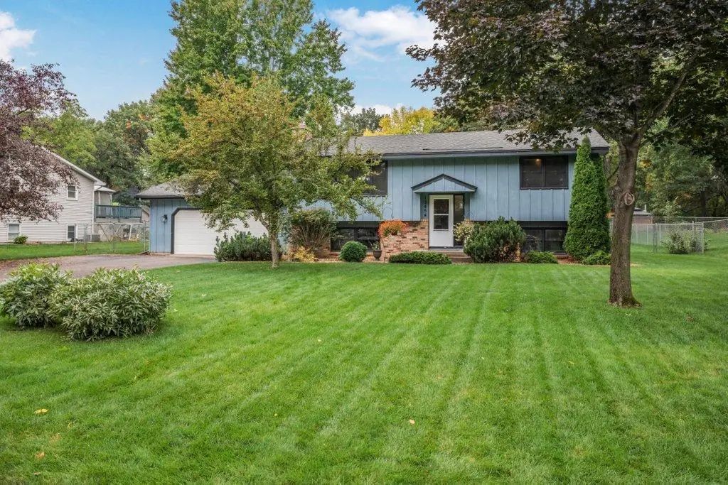 13454 Jonquil Street Nw, Andover