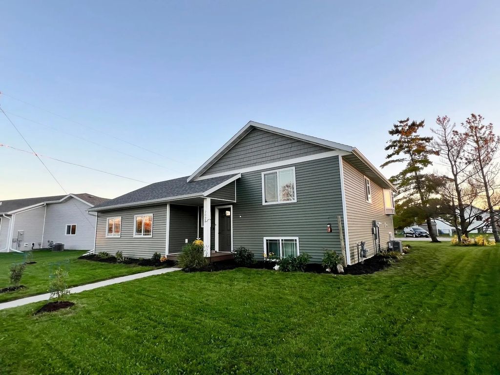 2028 Nelson Drive, Thief River Falls