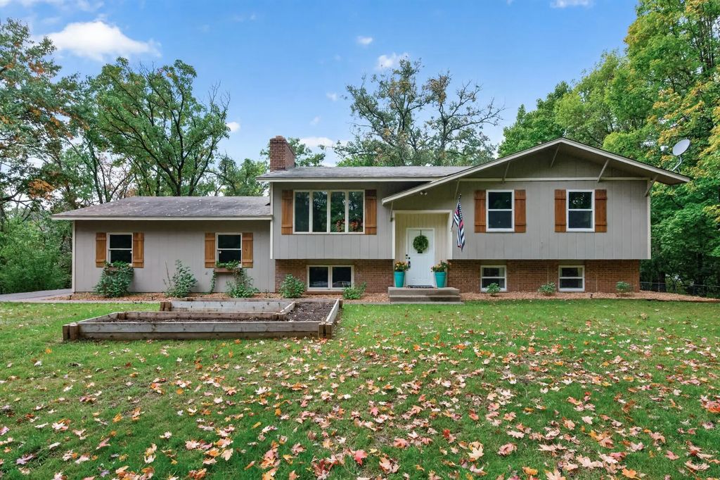 19806 Rush Street Nw, Elk River