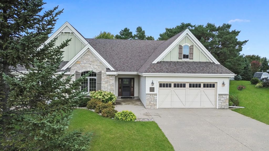 816 Whitetail Lane, Detroit Lakes