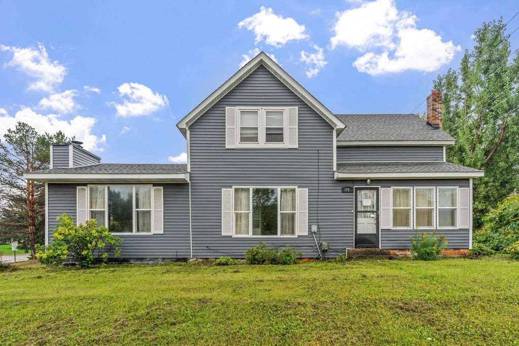 1764 Main Street, Centerville