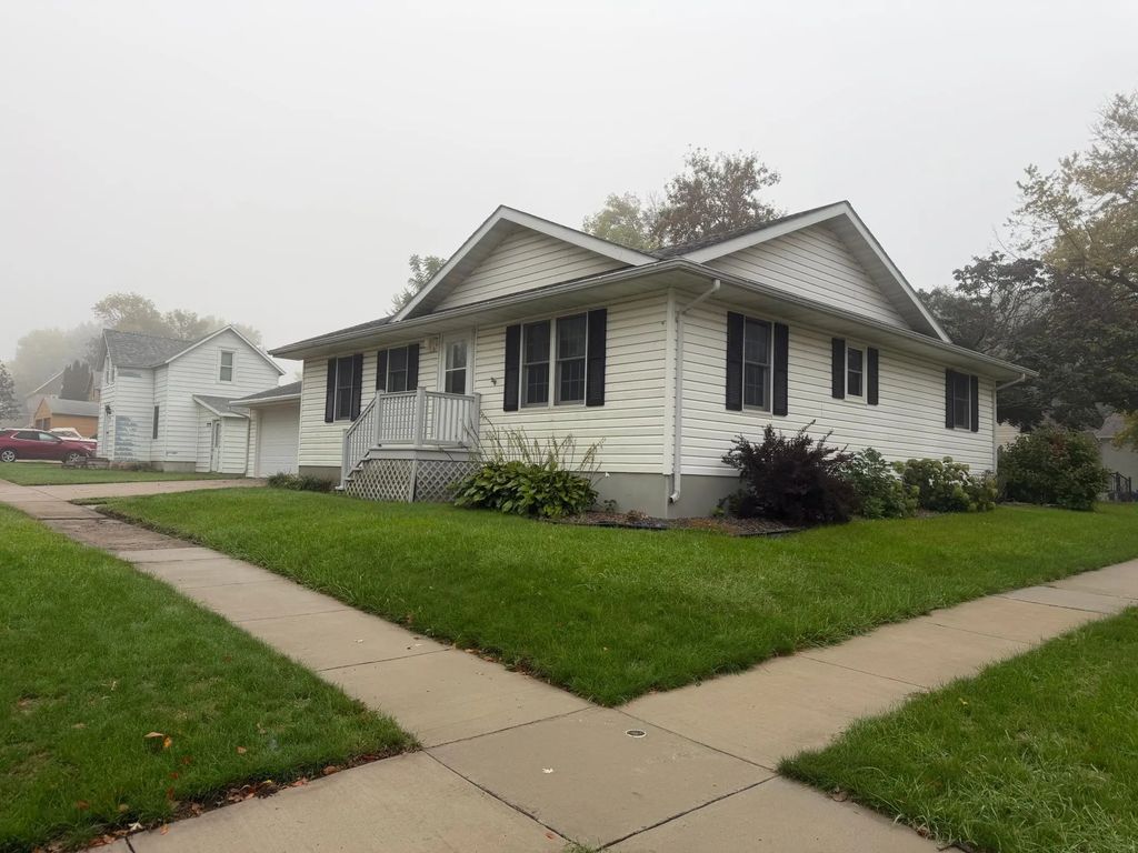 113 W 6th Street, Adrian