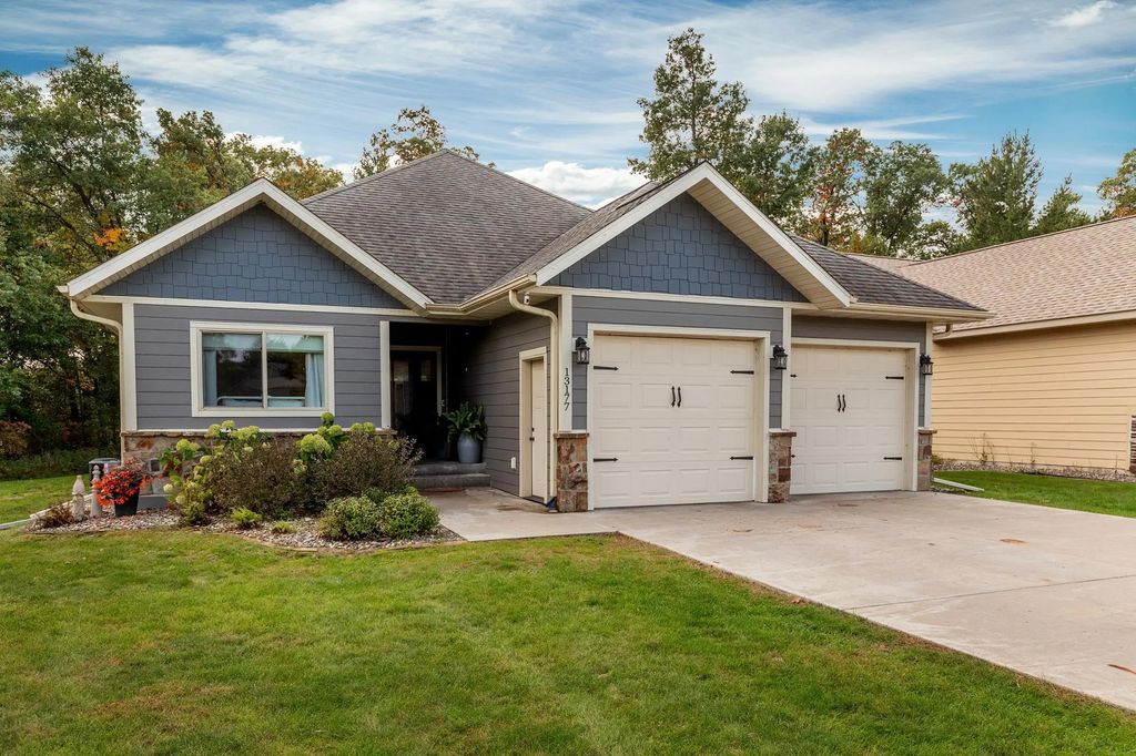 13177 Preserve Circle, Baxter