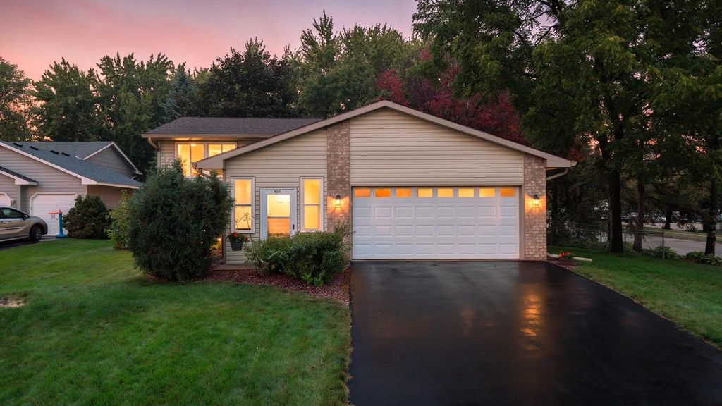 9200 124th Place N, Champlin