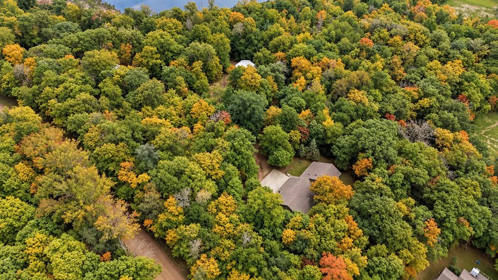 17135 200th Street, Lake Park