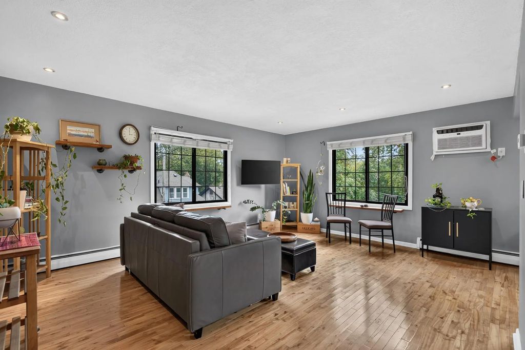 3844 Nicollet Avenue 305, Minneapolis
