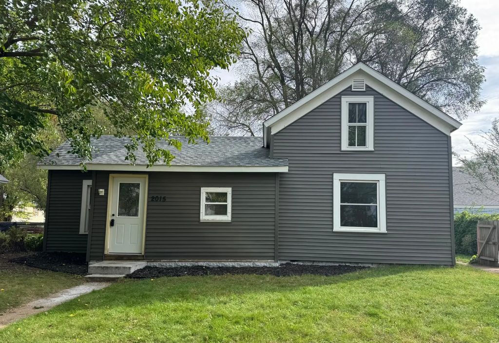 2015 2nd Street, Eau Claire