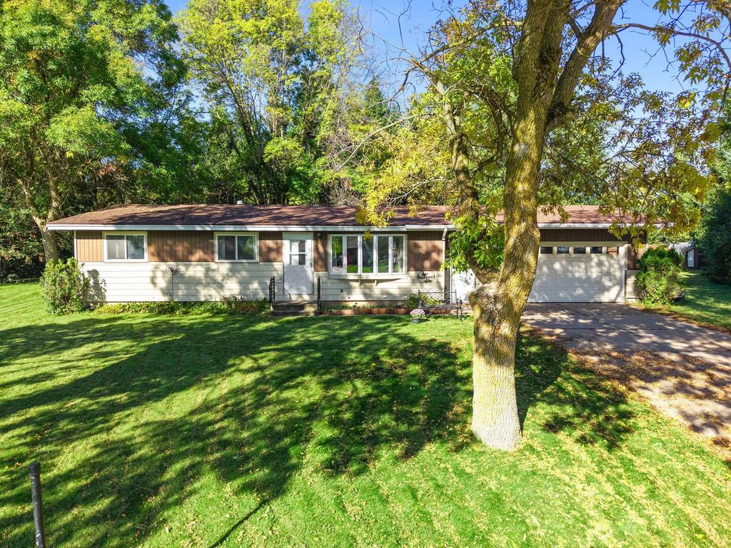 1055 10th Avenue, Cumberland