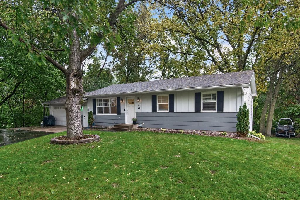 140 Powell Circle N, Big Lake