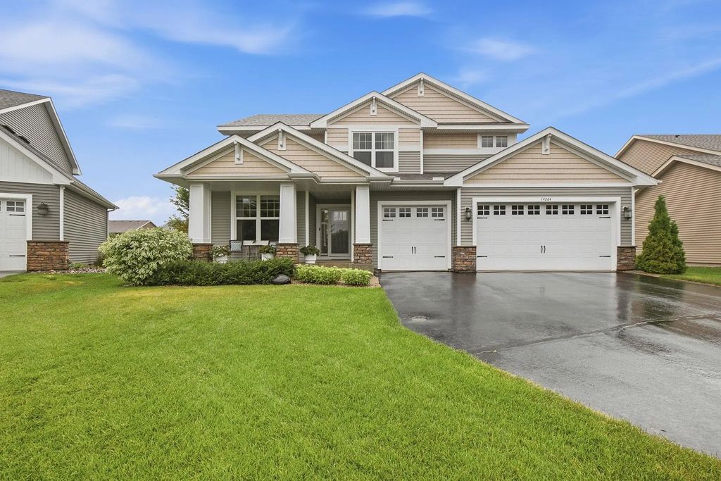 14264 Ailesbury Court, Rosemount