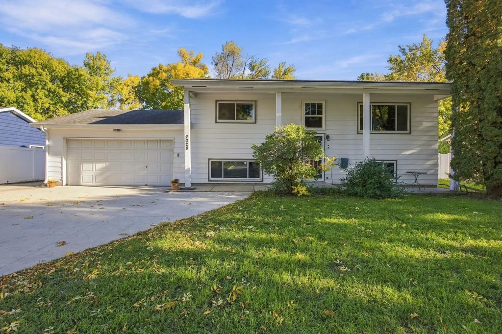 2028 16th Street S, Moorhead
