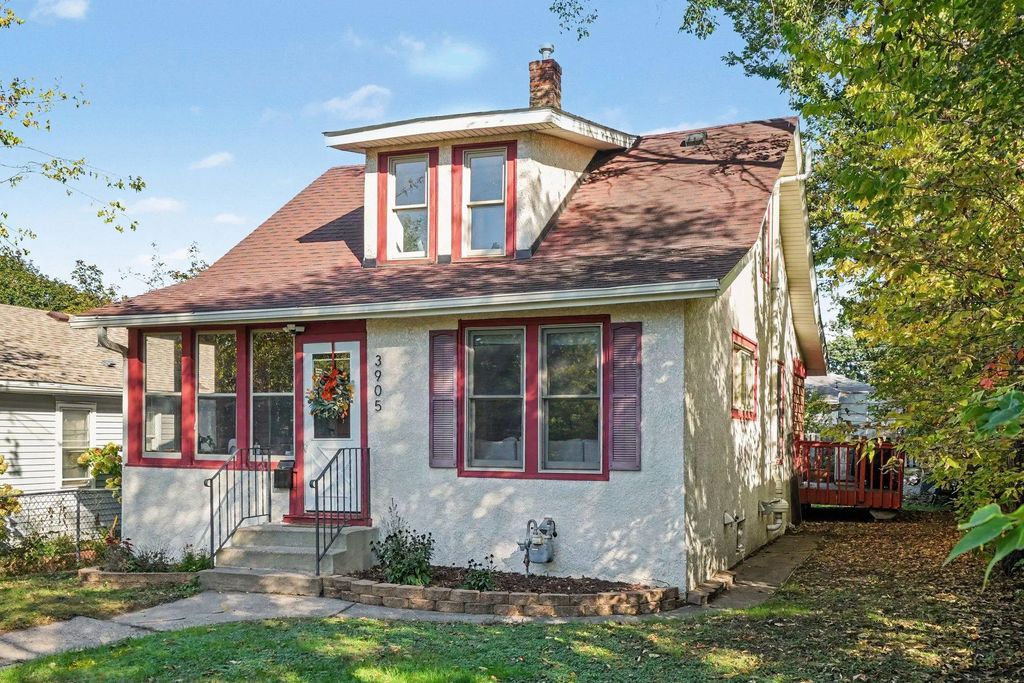 3905 Cedar Avenue S, Minneapolis