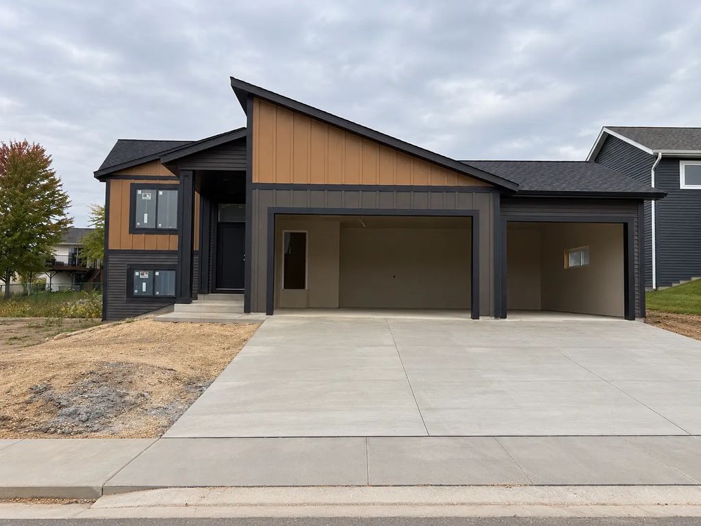 6143 Cody Lane Nw, Rochester