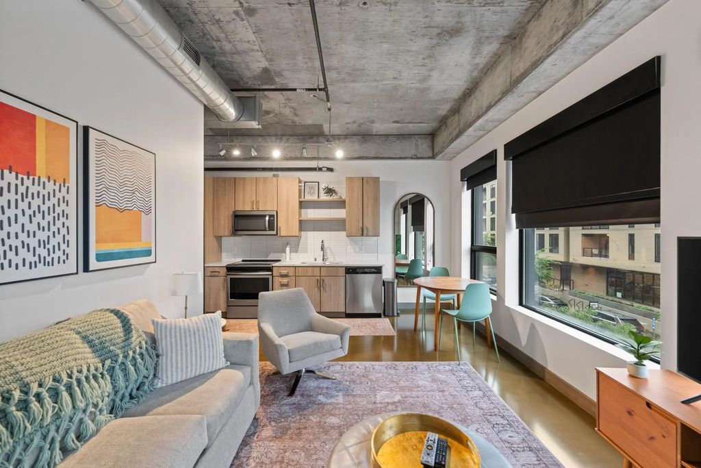 728 3rd Street N 201, Minneapolis