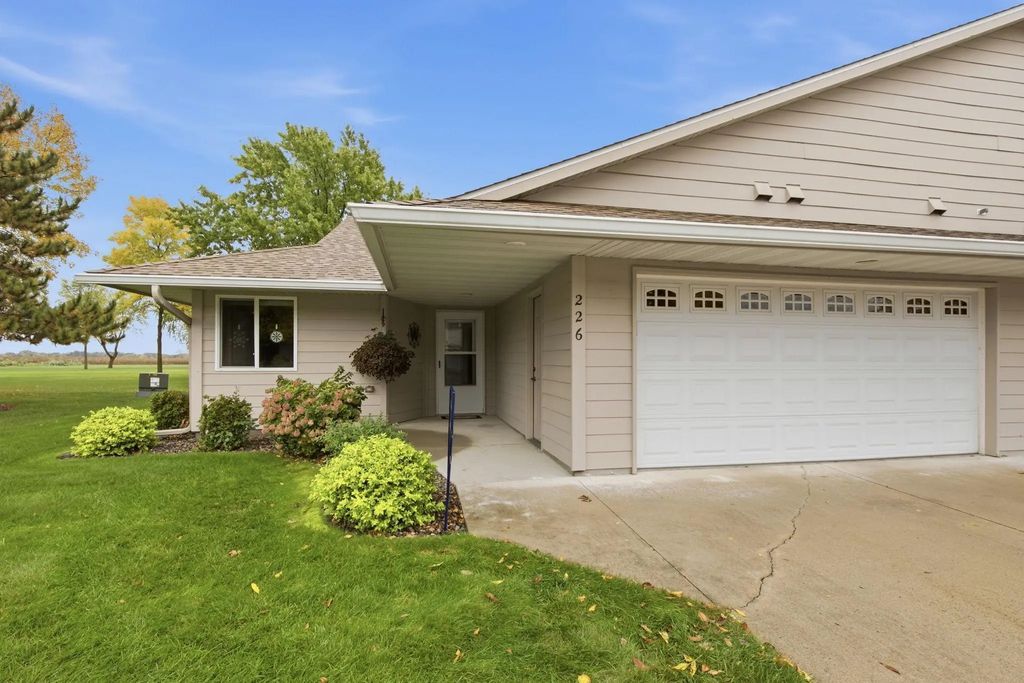 226 Golf Court, Cold Spring