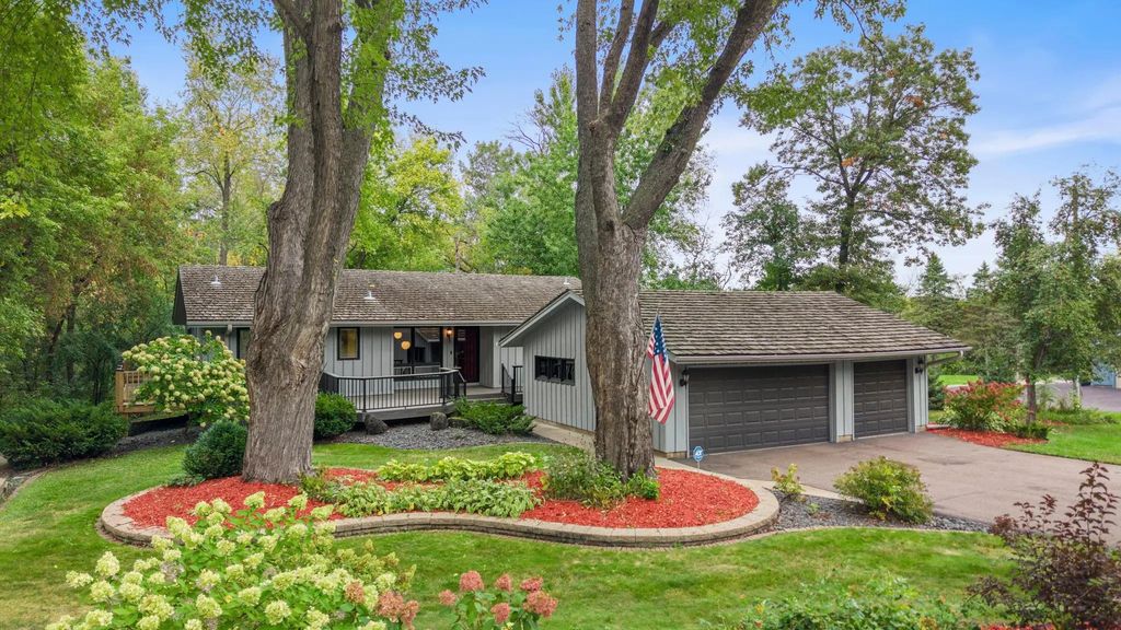 1233 Amble Road, Arden Hills